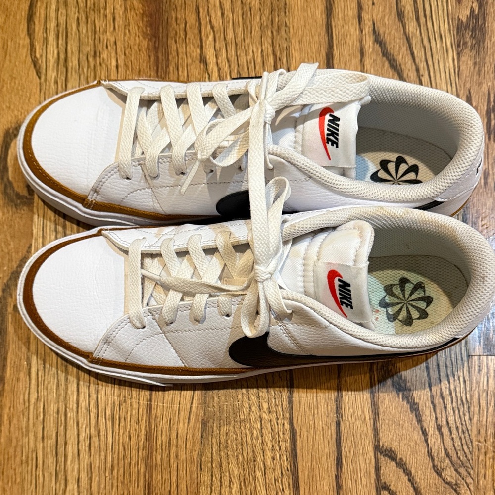 Nike Men's White and Brown Sneakers